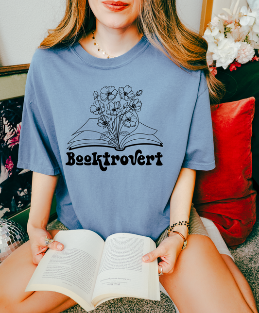 Booktrovert Shirt